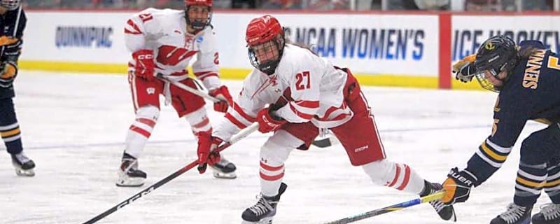 Wisconsin women's hockey forward joins elite 100-goal club