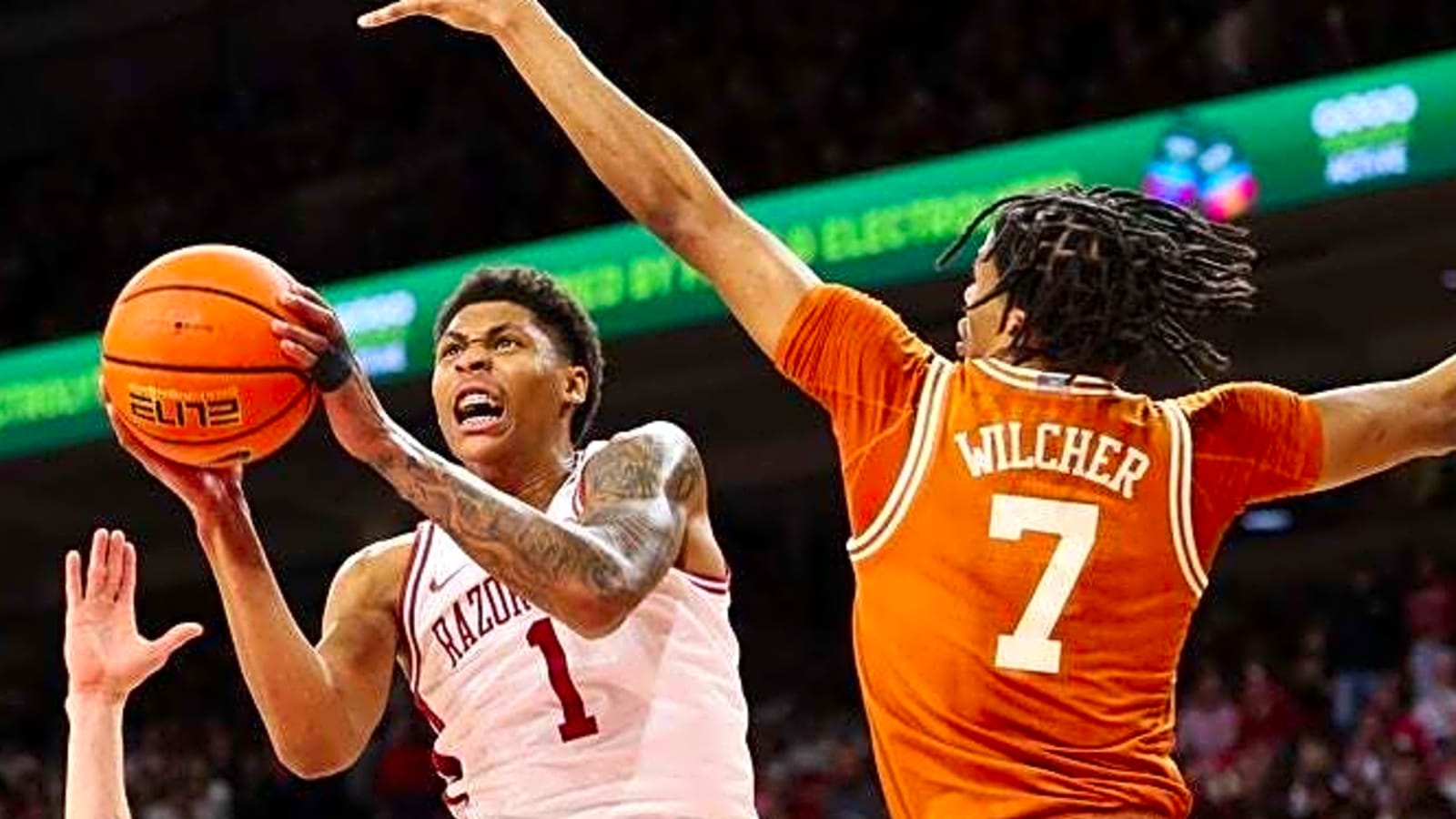 No. 20 Arkansas clinches SEC double-bye, rolls past Texas