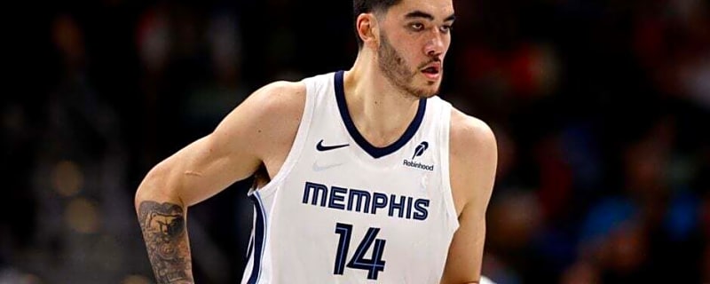 Zach Edey silences doubters in Grizzlies win vs Kings with Shaquille O’Neal performance