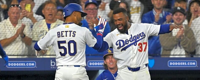 Dave Roberts: Dodgers Need Right-Handed Bats To Produce
