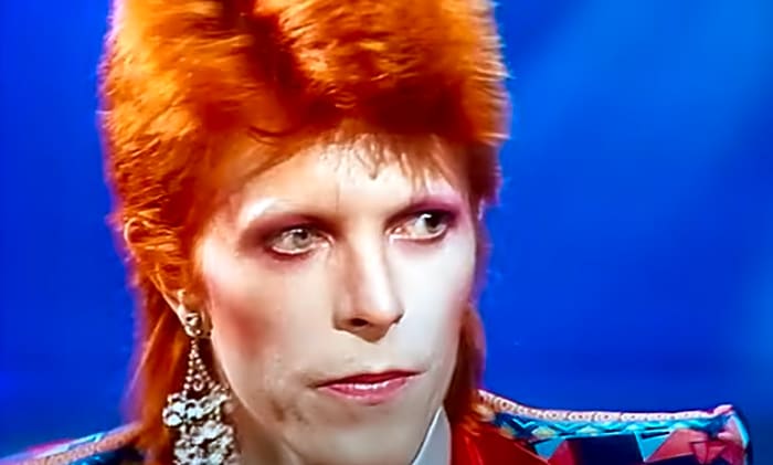 "Moonage Daydream" (2022)