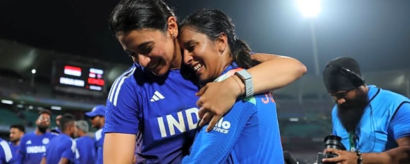 ‘This is what real teammates do’ - Suniel Shetty praises Rodrigues for staying back to support Mandhana