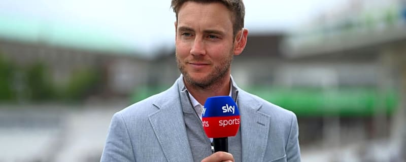 Pakistan are a poor side, England should win 3-0 and pretty comfortably, says Stuart Broad