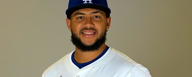 Dodgers Add Carlos Duran To 40-Man Roster & DFA Chuckie Robinson