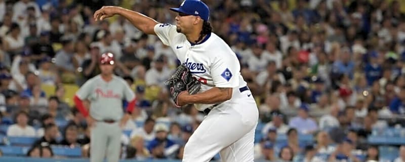 Brusdar Graterol Stops Rehab Assignment Due To Potential Injury