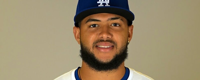 Dodgers Re-Sign Carlos Duran To Minor League Contract