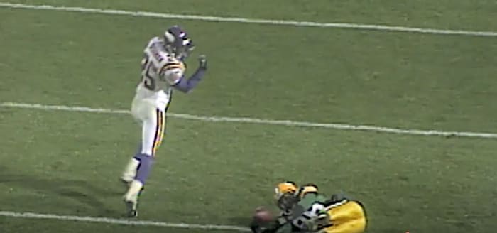 "Freeman's phenomenal catch" (Vikings at Packers, Nov. 6, 2000)