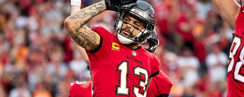 Signing Trey Hendrickson would essentially mean the end of Mike Evans' time with the Buccaneers