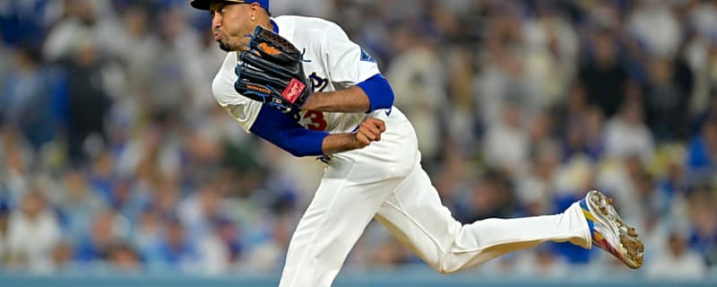 Dodgers pitcher Edwin Diaz tied to illegal cockfighting ring