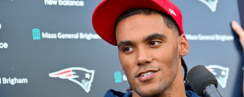 Does Christian Gonzalez want to remain with the Patriots?