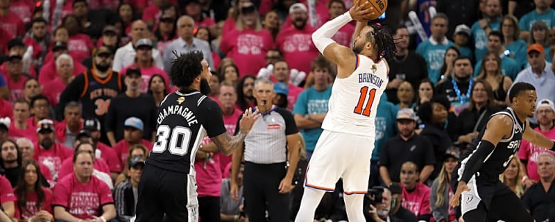 Knicks take 1-0 Finals lead over Spurs with comeback victory
