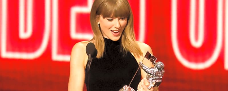 Taylor Swift brands Jason Kelce’s 7.30am phone call messed up after bizarre request to husband Travis