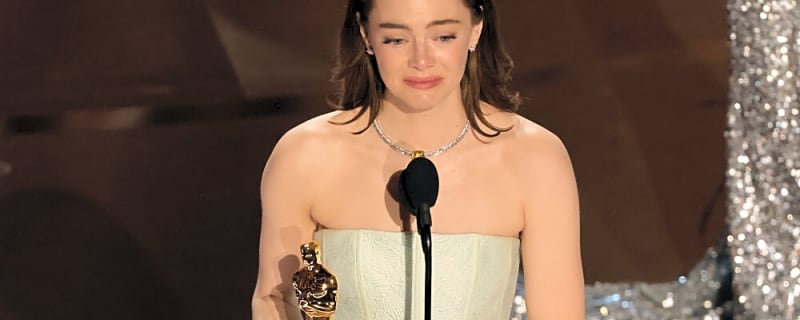 Emma Stone thinks Willem Dafoe is an alien