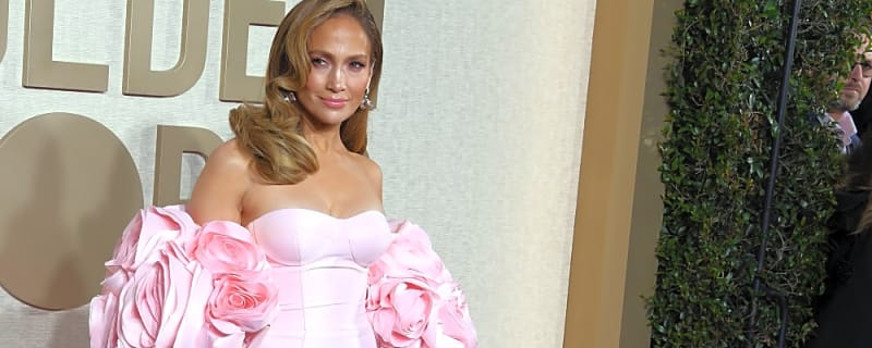 Jennifer Lopez&#39;s first husband Ojani Noa accuses her of being unfaithful during marriage