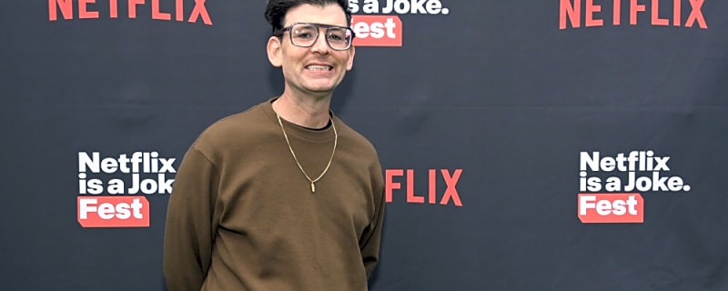 Moshe Kasher treated for tonsil cancer