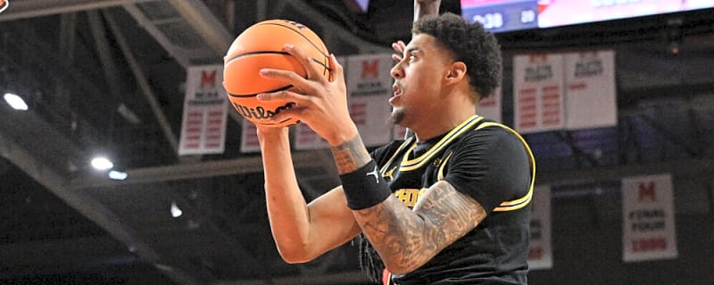 Yaxel Lendeborg helps No. 2 Michigan past Maryland