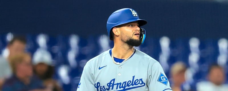 Watch: Dodgers OF Andy Pages robs HR with awesome catch