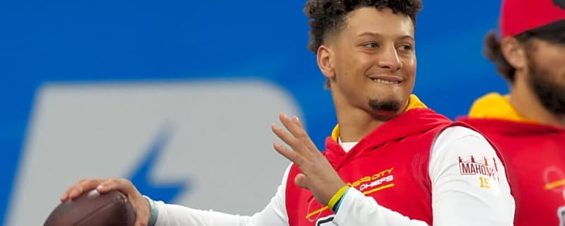 Chiefs Face Huge $90M Decision on Patrick Mahomes After Restructuring Trey Smith’s Contract