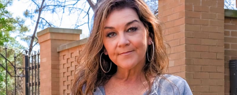 ‘The Road’: Gretchen Wilson on Why She, Blake Shelton & Keith Urban Are the ‘Perfect Mix’
