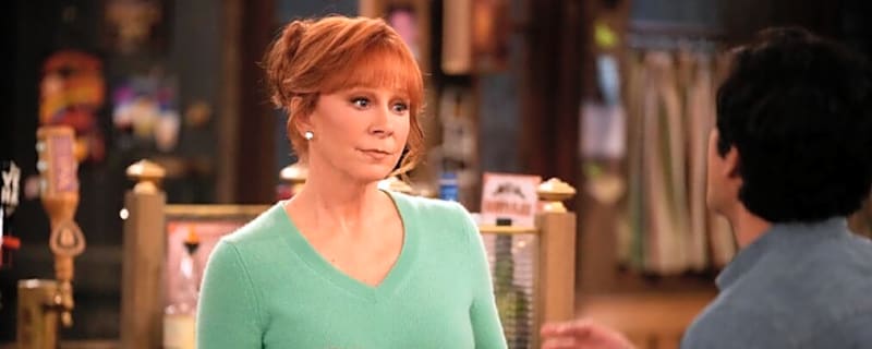 ‘Happy’s Place’ Scoop: Details About Reba McEntire’s Reunion With Joanna Garcia Swisher