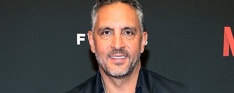 ‘RHOBH’s Mauricio Umansky’s Health Issues: His Childhood Disease, Blindness & More