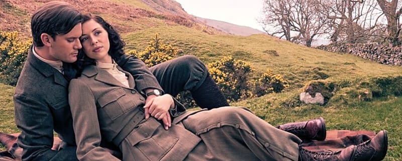 ‘Outlander: Blood of My Blood’ Stars Take Us Inside the Show’s Grand Romances on Set