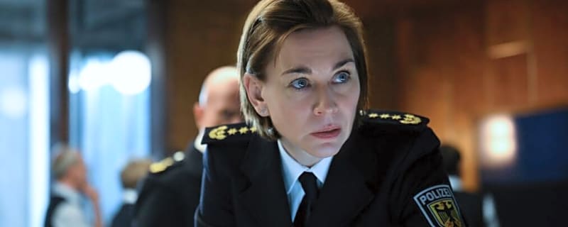 ‘Hijack’ Ending: Christiane Paul Explains Winter’s Perspective of Sam