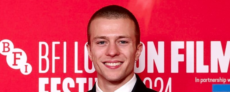 Who Is Ruaridh Mollica? Meet the Actor Playing Grown-Up Tommy on ‘VisionQuest’