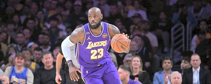 LeBron James’ Golf Swing Triggers Very Harsh Online Criticism: 'Closer to Barkley Than Curry'