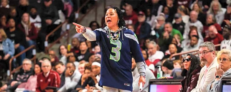 Dawn Staley rocks Seahawks’ Nick Emmanwori jersey amid South Carolina rout