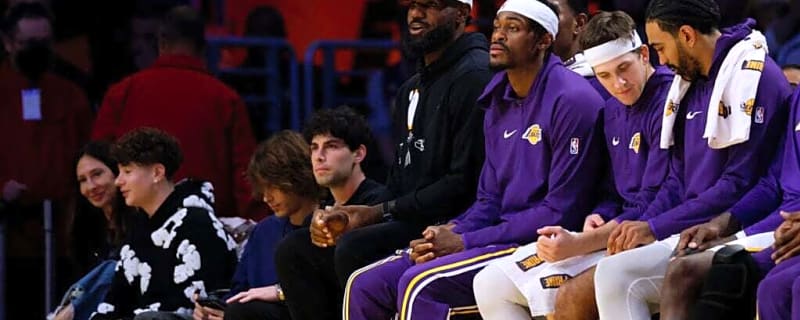 LA Lakers have the best starting unit in NBA, but their terrible bench can cause problems