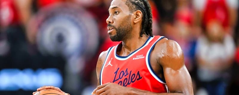 Blake Griffin Leaves Entire Crew in Stitches With Spot-On Kawhi Leonard Laugh Impression