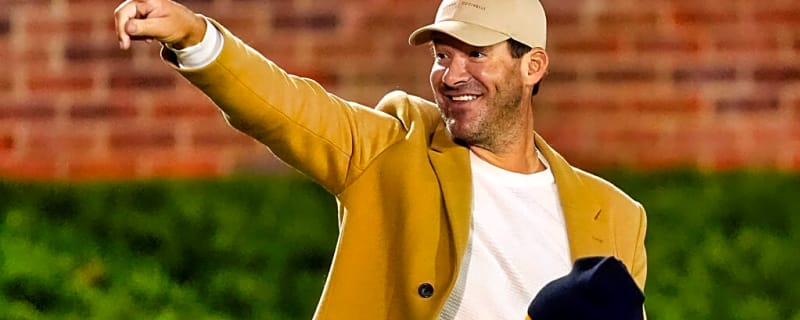 Tony Romo Pegged To Replace NFL Legend On Rival Network After CBS Dumped Him