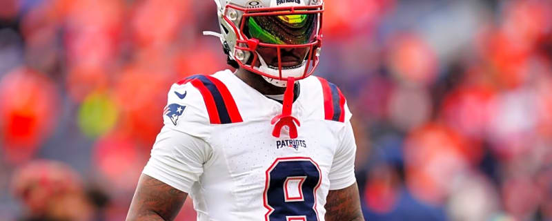 Mike Vrabel Reveals Way Too Much Information About Stefon Diggs’ Disgusting Bathroom Habits