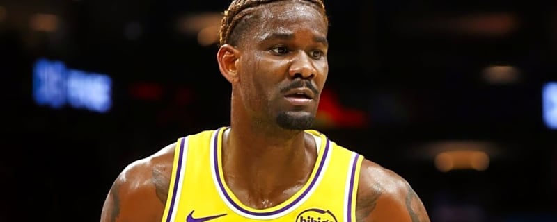 Former NBA Veteran Breaks Down the Real Reason Behind DeAndre Ayton’s Lakers Frustration