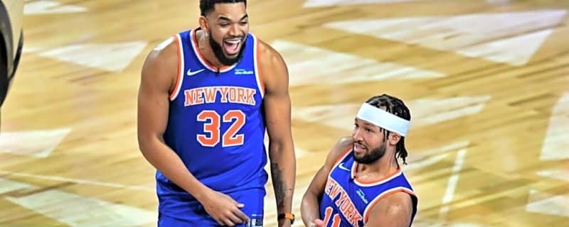 Knicks Injury Report: Will Karl-Anthony Towns & Jalen Brunson Play Tonight vs. Hornets?