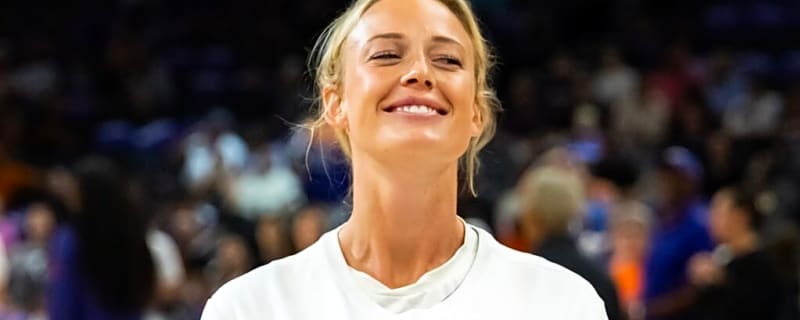 Sophie Cunningham Sends The Internet Into a Frenzy With Her ‘Junk In The Trunk’ Dance Video