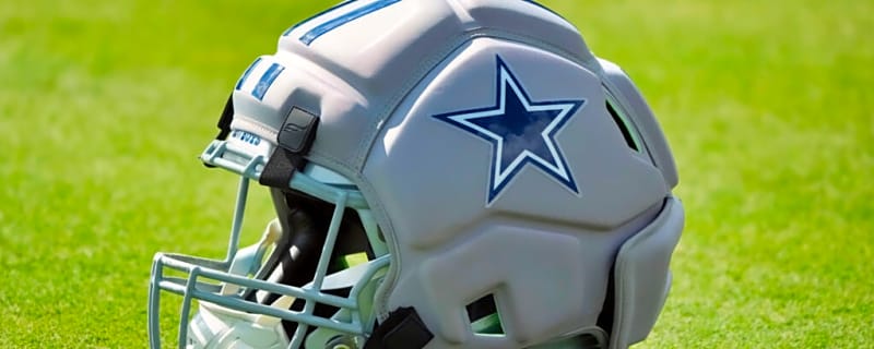 Cowboys Star RB Suffers Season-Ending Injury Just Days Before Season Opener