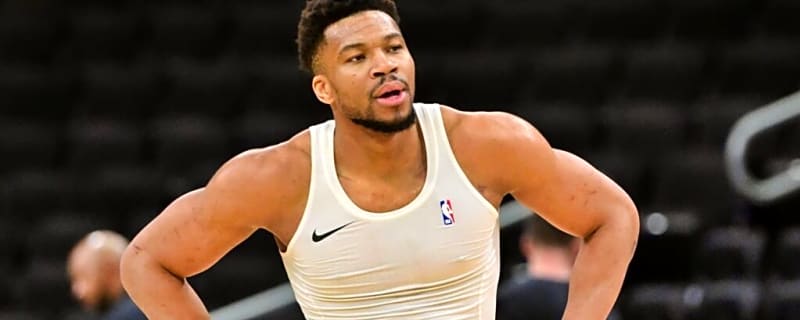 Warriors Ready to Pivot Toward Two-Time NBA Champion After Giannis Antetokounmpo Dream Appears to Fade