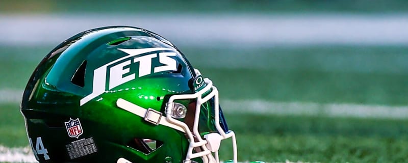 Popular Veteran QB Gets Cut As New York Jets Trim Roster To 53 Players