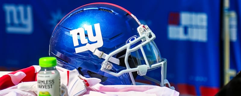 New York Giants Star Wide Receiver Carted Off With 'Serious' Knee Injury