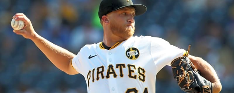 Pirates make 2 roster moves before Dodgers clash