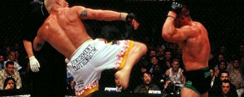 Tito Ortiz tapped to Frank Shamrock in all-time great UFC fight before dominating his brother 3 years later