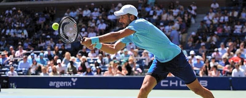 Australian Open Men’s Day 2 Recap: Novak Djokovic, Daniil Medvedev Off to a Strong Start, Stan Wawrinka Wins, Felix Auger-Aliassime Eliminated