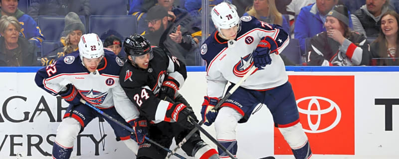 RFA Defenceman Joins Boston Bruins