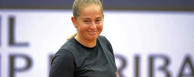 Grand Slam champion falls to player outside top 40 in Australian Open second round