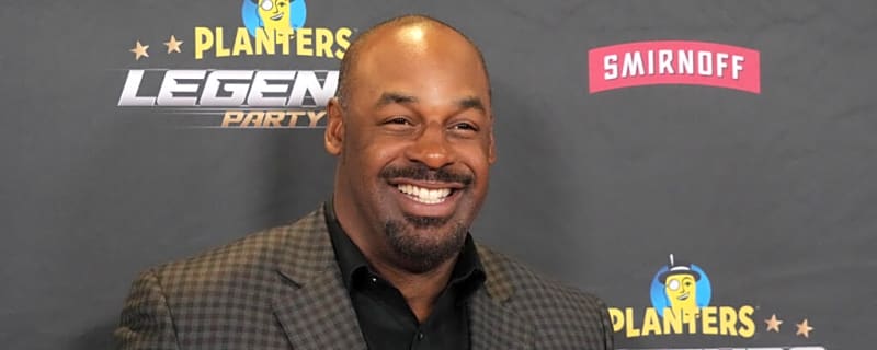 Eagles Great Donovan McNabb Announces New Career Move