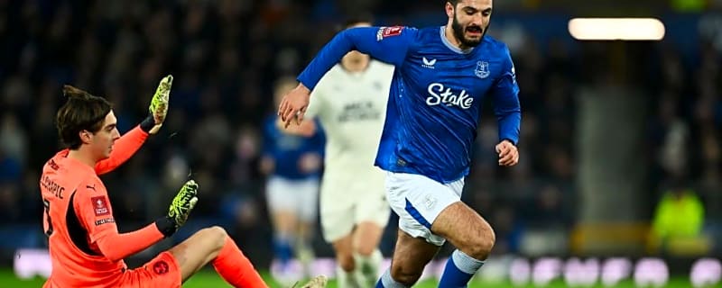 €50m deal gives Chelsea hope they can still demand €30m for striker