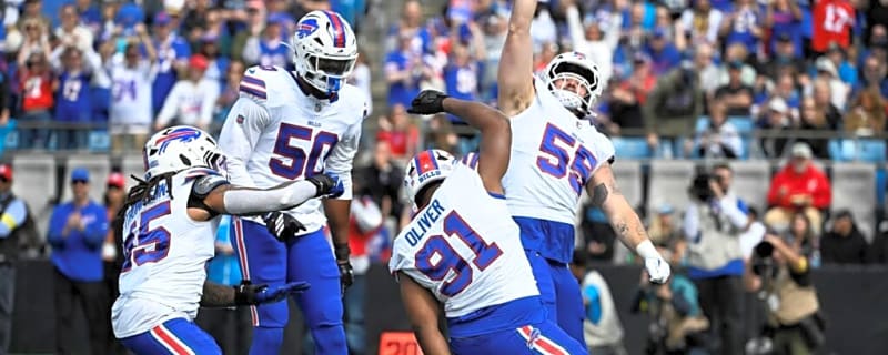 Bill-ieve It? Buffalo Faces Test After Ed Oliver’s Indefinite Absence