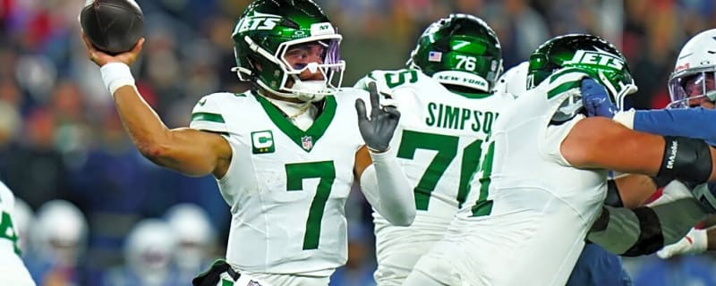 Jets to Bench Fields & Start Taylor at Quarterback